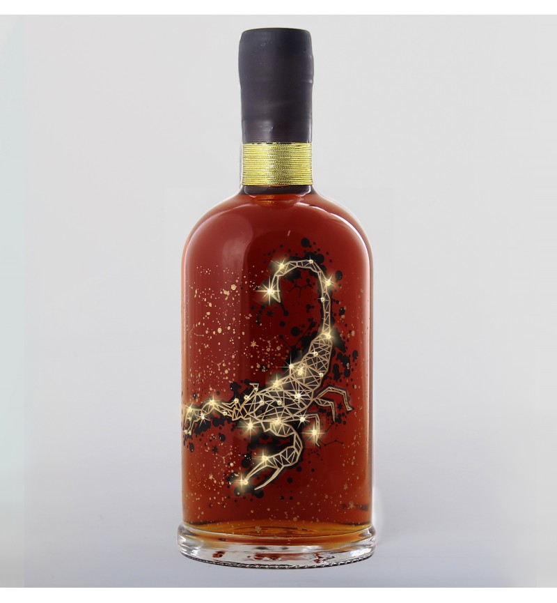 Инкрустированная бутылка «Скорпион» с коньяком "Braastad" VSOP