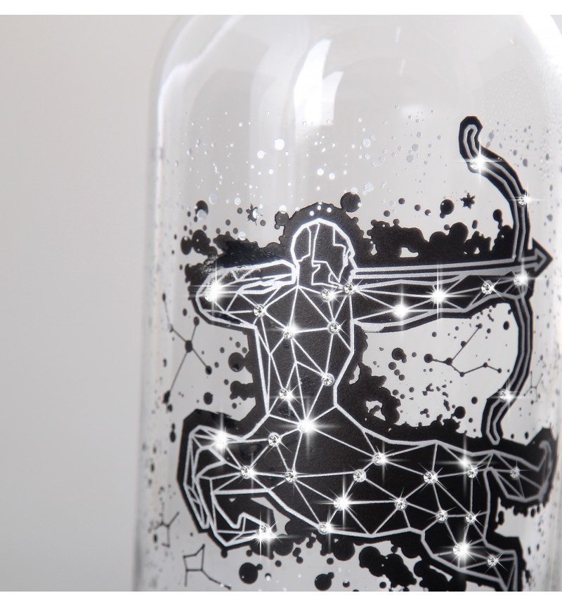 Инкрустированная бутылка «Стрелец» с водкой