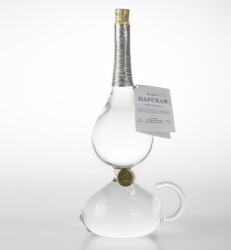 Керосиновая лампа с водкой